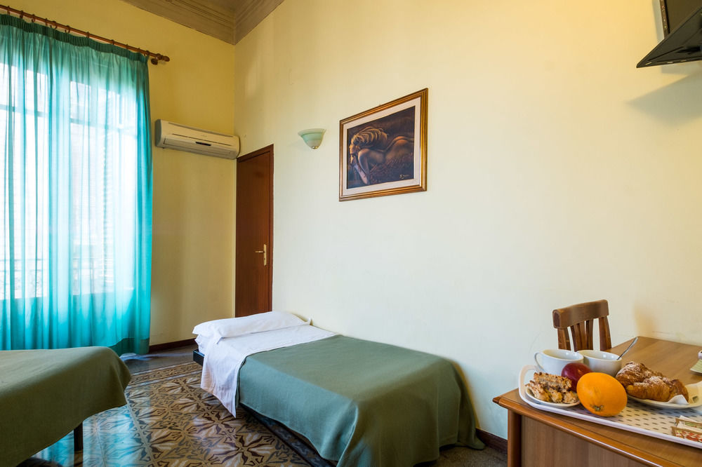 Hotel Italia Palermo Kültér fotó